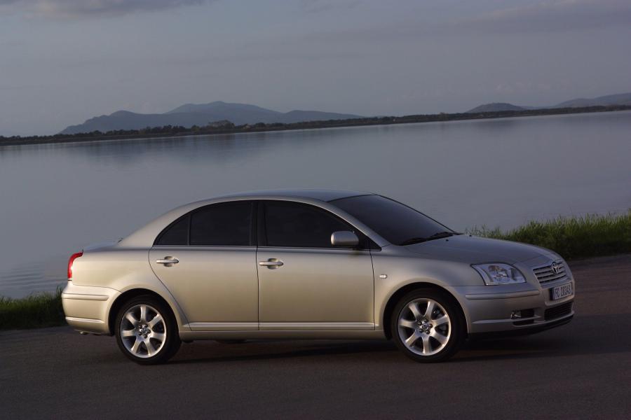  Toyota Avensis 2003 года  (фото 103 из 114)
